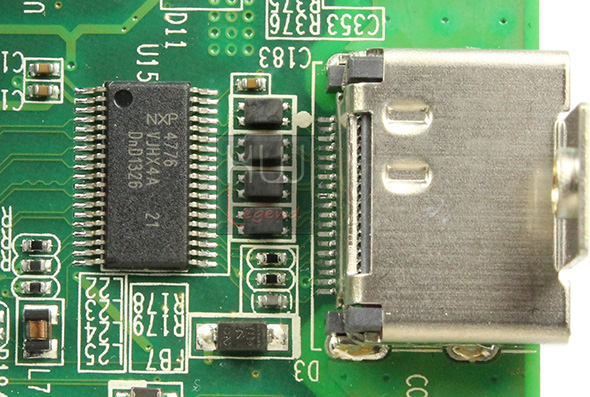 asustor_as-204te_nas_pcb_hdmi