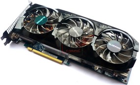 032-gigabyte-r9-280x-windforce3x-foto-scheda-varie
