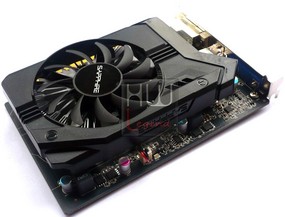 032-sapphire-r7-250-foto-scheda-fronte-varie