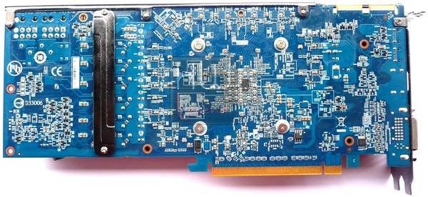 035-gigabyte-r9-280x-windforce3x-foto-scheda-retro