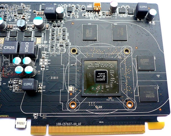 051-sapphire-r7-250-foto-scheda-smontata-gpu