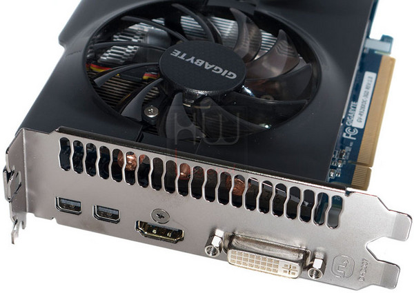 053-gigabyte-r9-280x-windforce3x-foto-uscite-video