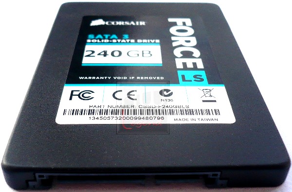 023-corsair-force-ls-ssd-240gb-foto-ssd-fronte