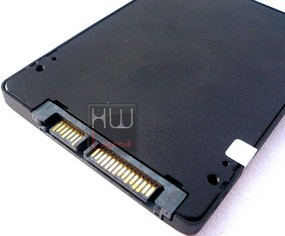 028-corsair-force-ls-ssd-240gb-foto-ssd-retro
