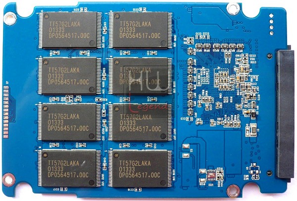 033-corsair-force-ls-ssd-240gb-foto-ssd-pcb-retro