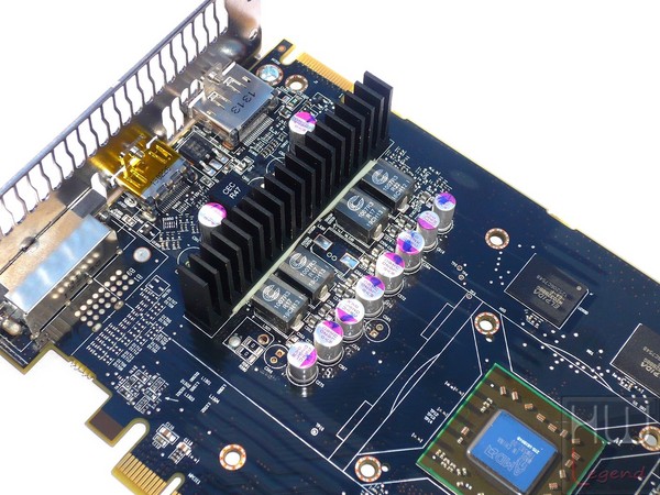 046-amd-r7-260-foto-scheda-smontata