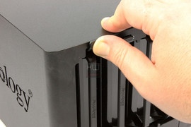 synology_ds414_nas_hotswap_3