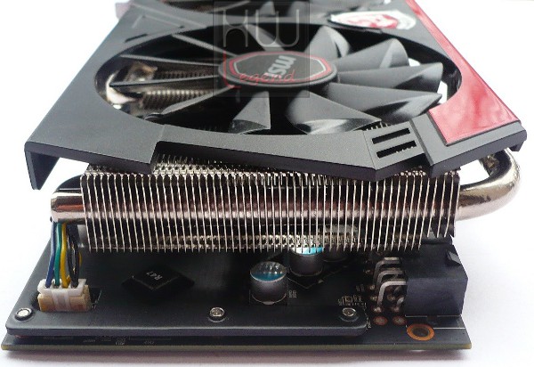 054-msi-r9-280x-gaming-scheda-particolare-vista-posteriore