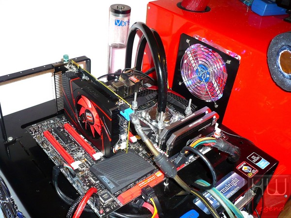 004-amd-r7-260-vs-gtx-650ti-foto-config-prova-amd