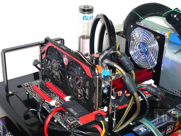 085-msi-r9-280x-gaming-foto-config-prova