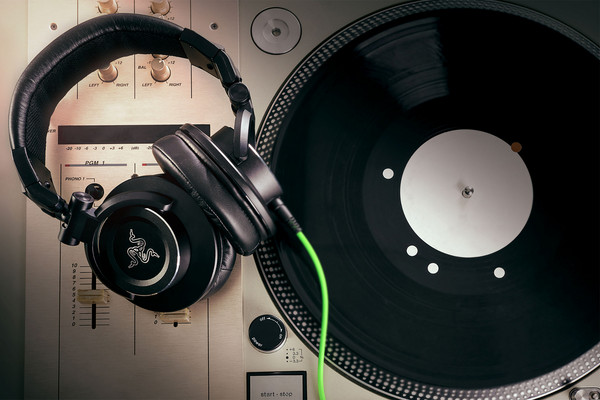 Razer_Adaro_DJ