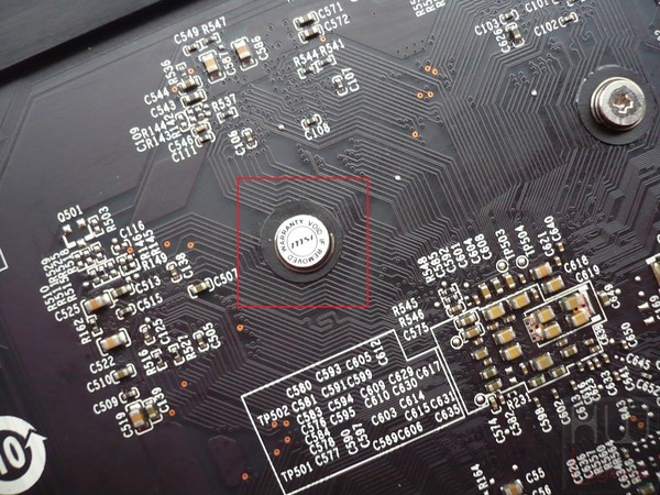 035-msi-gtx750ti-gaming-foto-sigillo-vite-dissy