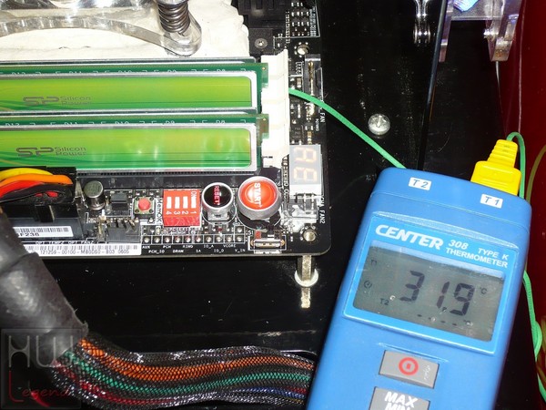 059-silicon-power-2133-16gb-cl11-foto-temp-max-oc
