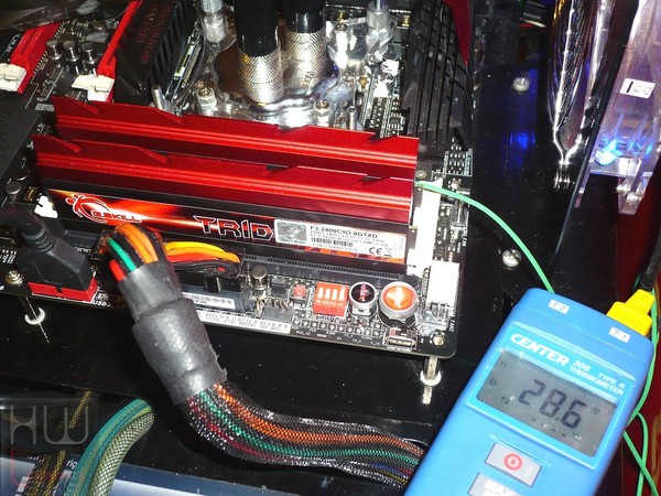 061-gskill-trident-x-2400-8gb-cl9-foto-temp-2666-no-fan