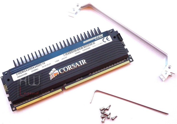 037a-comparativa-ddr3-2400-8gb-corsair-foto-moduli-telaietto-smontato