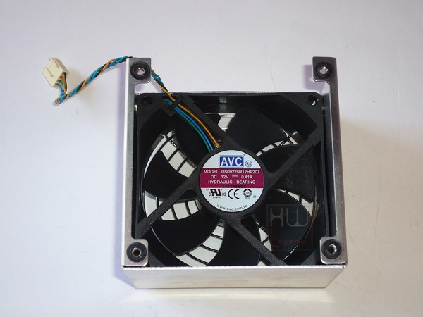063-shuttle-sh87r6-foto-minipc-dissi-ventola