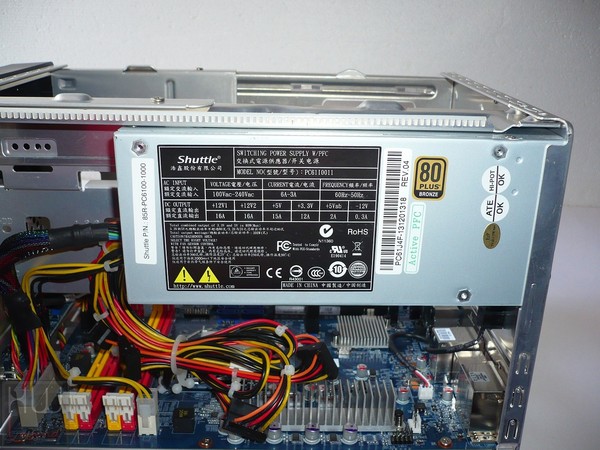 066-shuttle-sh87r6-foto-minipc-alimentatore