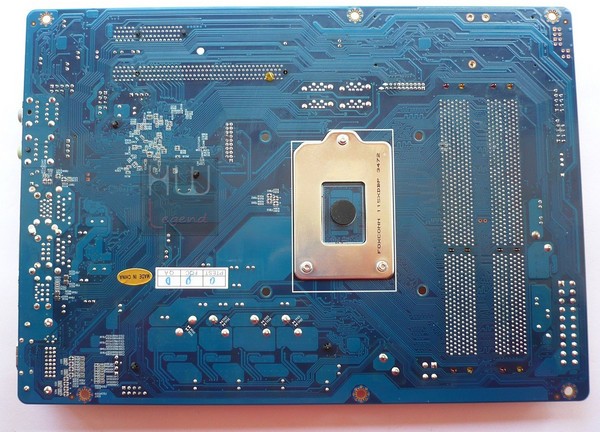 071a-shuttle-sh87r6-foto-minipc-scheda-madre-retro
