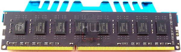 079-comparativa-ddr3-2400-8gb-gskill-foto-moduli-smontati