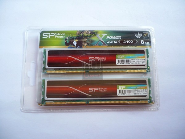 006-silicon-power-2400-8gb-foto-confezione-fronte-2