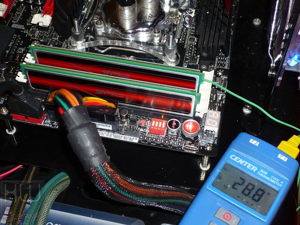 052-silicon-power-2400-8gb-foto-temp-rilevata-def