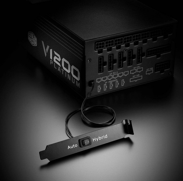 Cooler_Master_V1200_PLATINUM_-_2