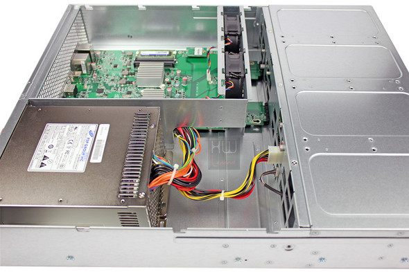 asustor_as-609RD_nas_interno_2