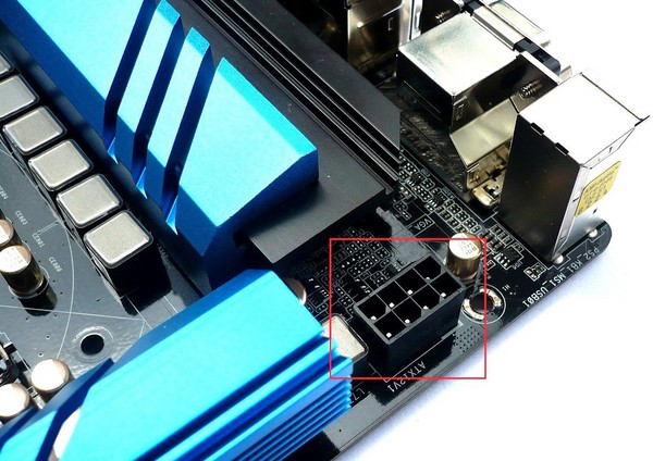 031-asrock-z97-extreme4-foto-scheda-connettore-supplementare-cpu-12v-eps