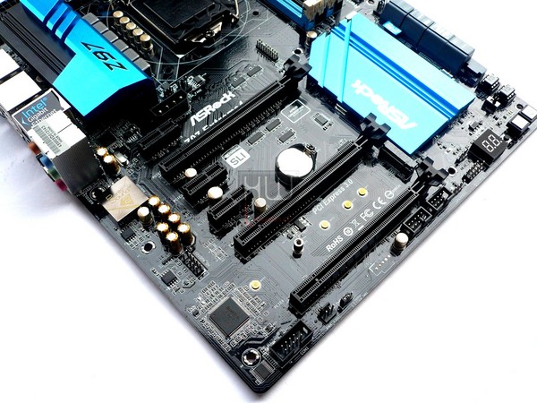 033-asrock-z97-extreme4-foto-scheda-slot-espansione