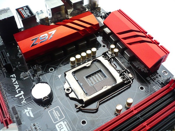 135-asrock-z97x-fatal1ty-killer-foto-scheda-zona-socket
