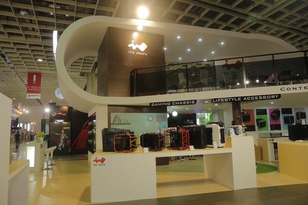 IN_WIN_-_Computex_2014