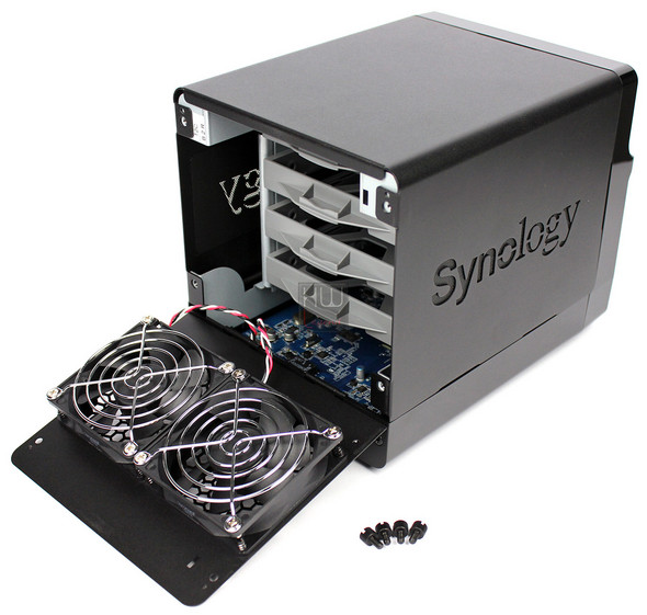 synology_ds414j_nas_hdd_01