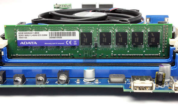 thecus_n8810u-g_pcb_memorie_1
