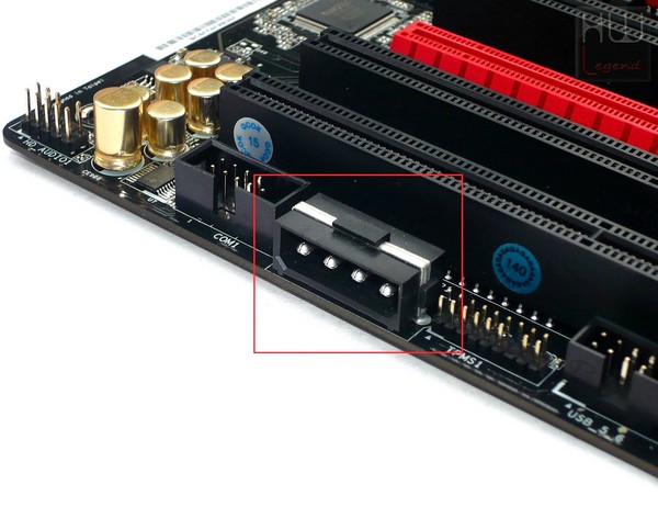 027-asrock-fatal1ty-fm2a88x-killer-foto-scheda-molex-alimentazione-supp-pcie