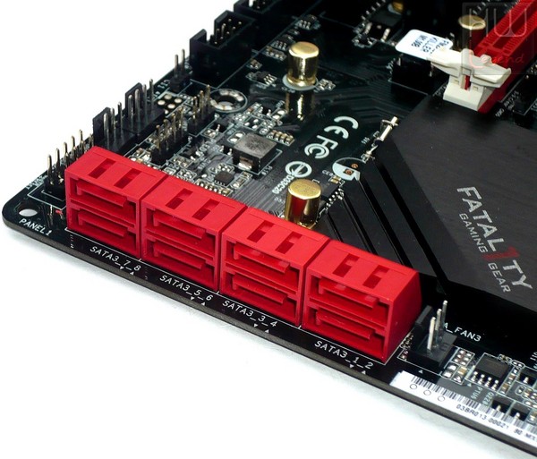 028-asrock-fatal1ty-fm2a88x-killer-foto-scheda-porte-sata