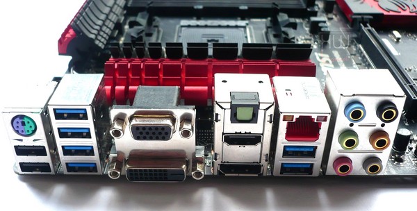 051-msi-a88x-g45-gaming-foto-pannello-posteriore-IO
