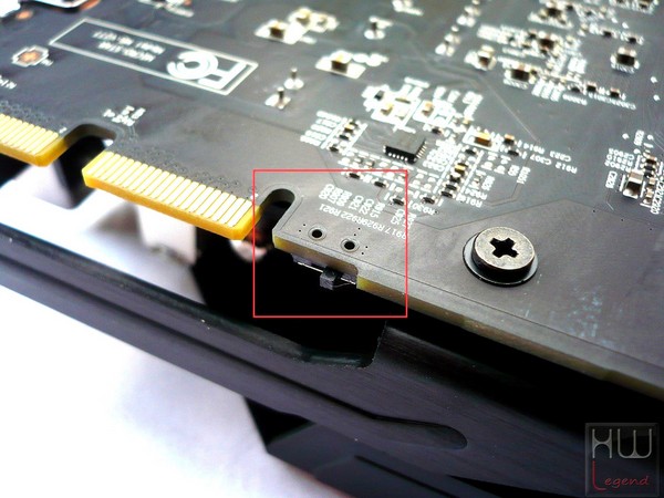 056-amd-r9-280-msi-r9-280-foto-scheda-switch-dual-bios