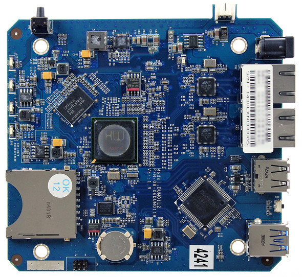synology_eds14_pcb_fronte