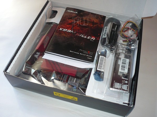020-intel-haswell-e-mainboard-asrock-foto-confezione-interno