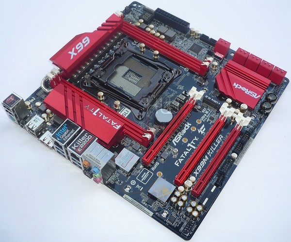 028-intel-haswell-e-mainboard-asrock-foto-scheda-fronte