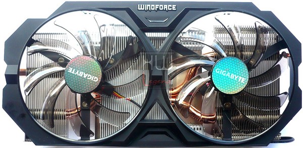 041-gigabyte-r9-285-foto-dissipatore