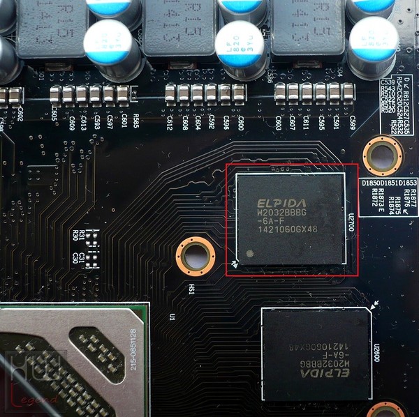 047-gigabyte-r9-285-foto-scheda-chip-memoria-gddr5