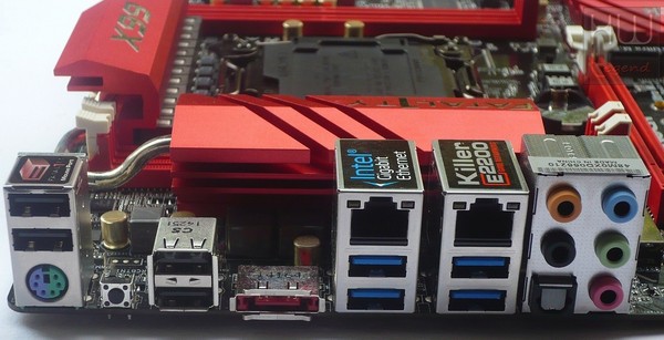 048-intel-haswell-e-mainboard-asrock-foto-scheda-pannello-IO
