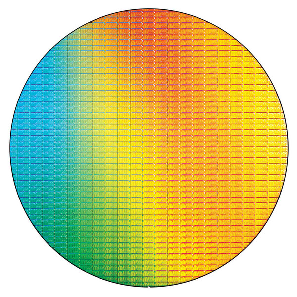 Broadwell_14nm_Wafer_White