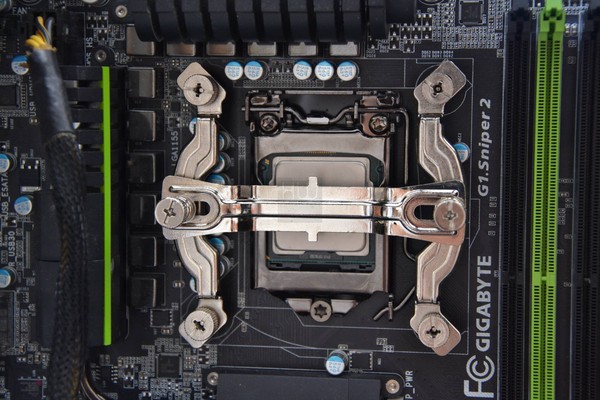 DeepCool_Gamer_Storm_Lucifer_-_Montaggio_e_Applicazione_pasta_termica_-_5aaa