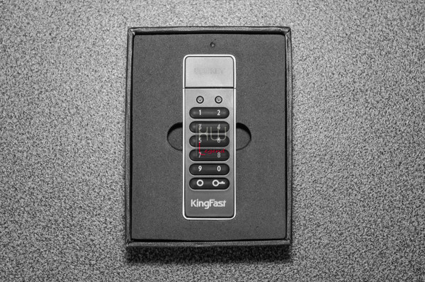 KingFast_U2_Security_Encrypted_USB_2.0_Flash_Drive_-_Confezione_-4