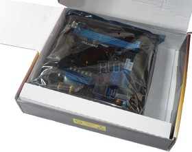 018-asrock-z97-foto-confezione-interno
