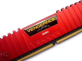022a-corsair-vengeance-lpx-ddr4-foto-moduli-varie