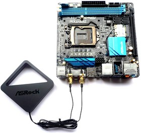 035a-asrock-z97-foto-scheda-antenna-collegata