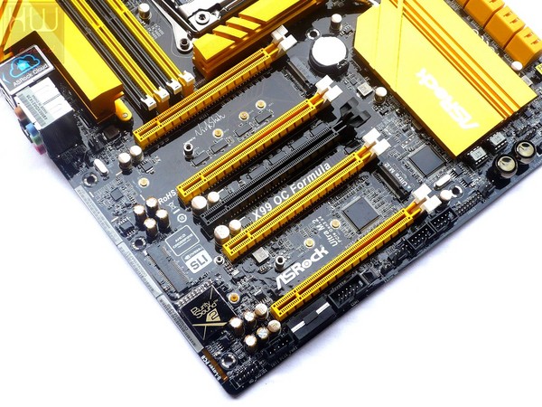 036-asrock-x99-oc-formula-foto-scheda-slot-espansione